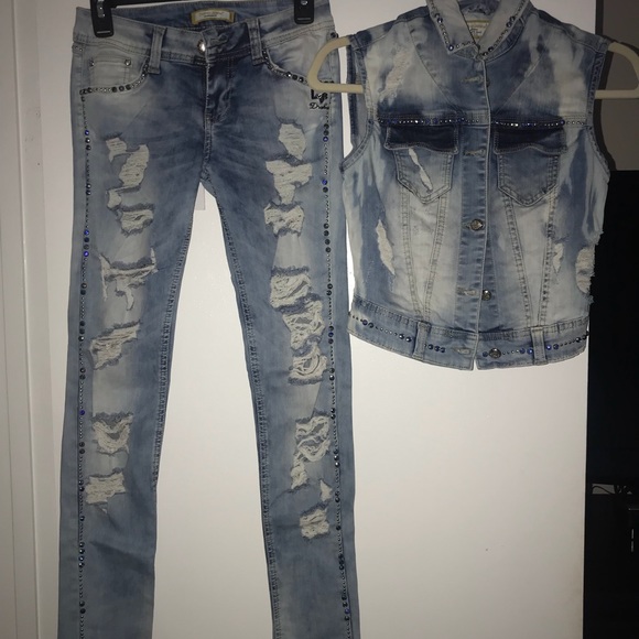 Dishe European jeans and vest. Size sm - Picture 1 of 8